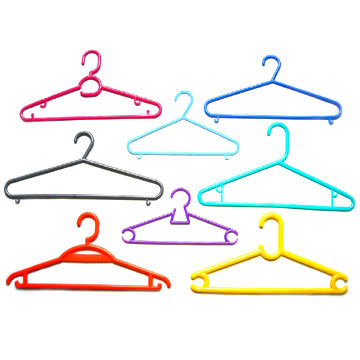 Plastic_Clothes_Hangers